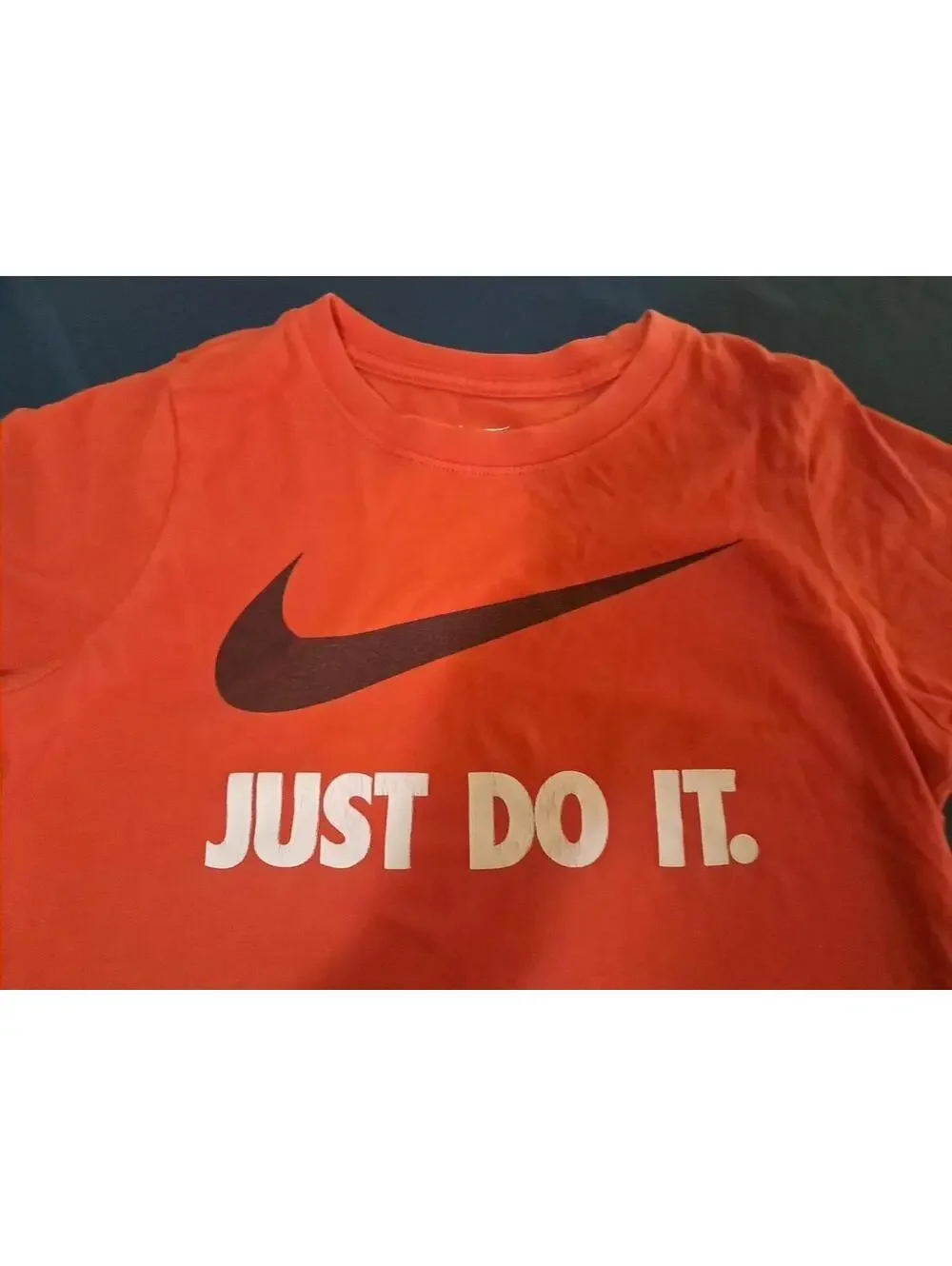 Nike swish sign